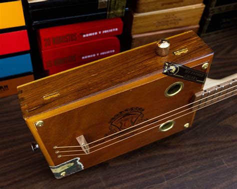 cigar box steel guitar|best cigar box for guitar.